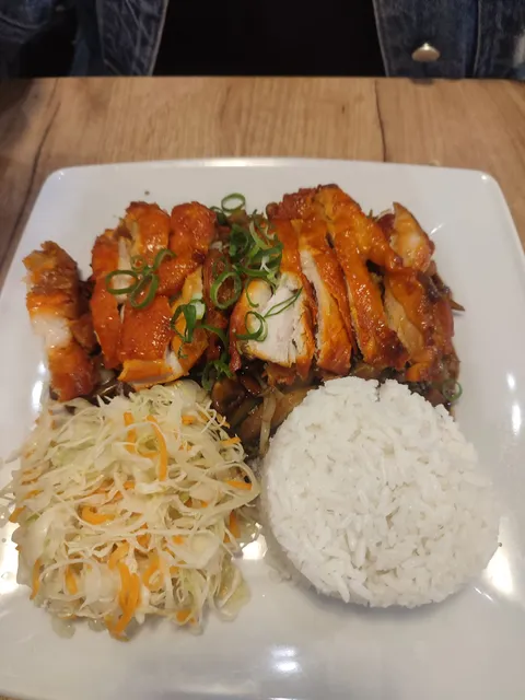 Huong Sen Bar azjatycki