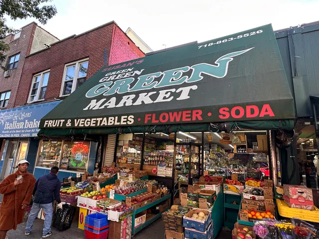 Susans Green Green Green Market