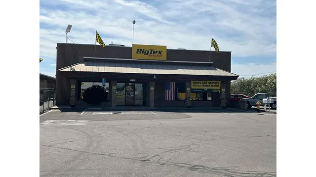 Big Tex Trailer World - Fowler