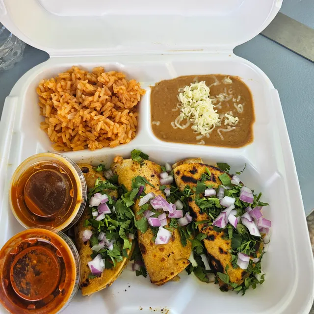 El Botanas FOOD TRUCK