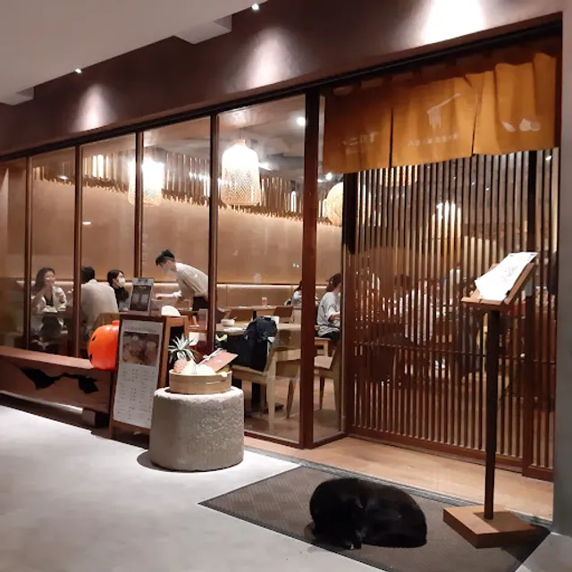 八二親食 三民店