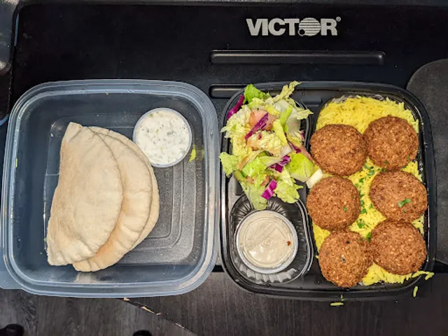 Falafel Kebab Station