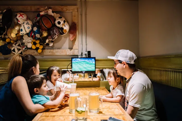 Ojos Locos Sports Cantina (Tucson, AZ)