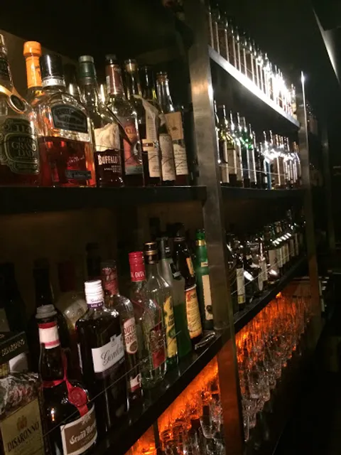 Bar Rim Shot