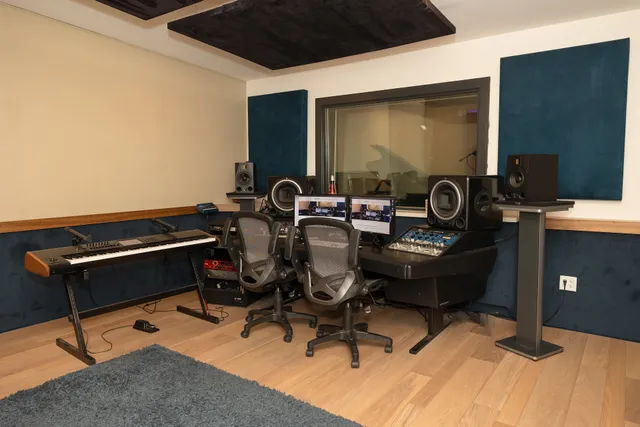 Brick Road Studio - Scottsdale Professional Recording Studio