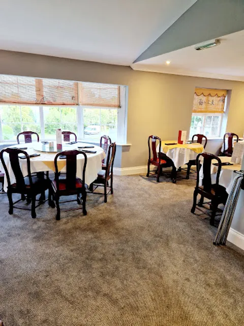 Woks Bar And Restaurant