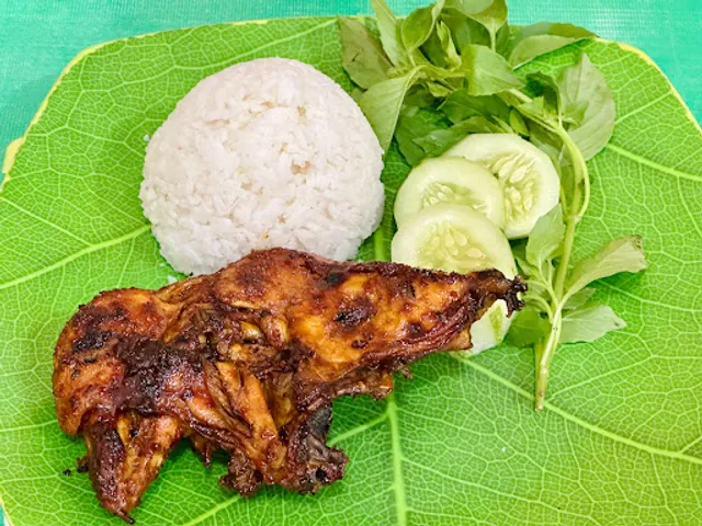 Ayam Bakar Reog