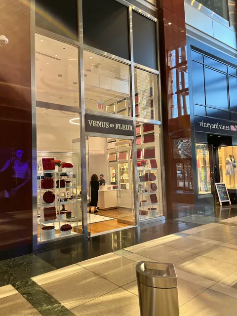 Venus et Fleur - Columbus Circle Boutique