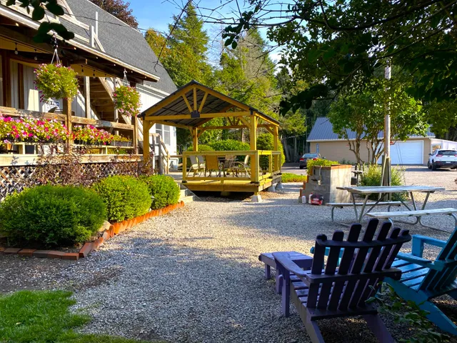 Lake Ontario Motel & Inn