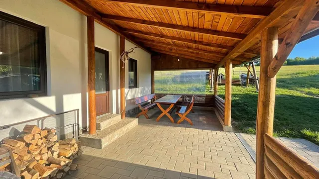 Cabana cu ciubar din Larguta