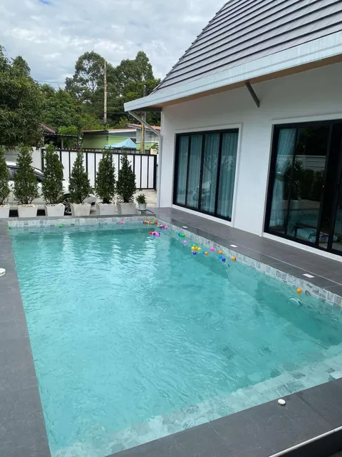 Aunda poolvilla Sattahip