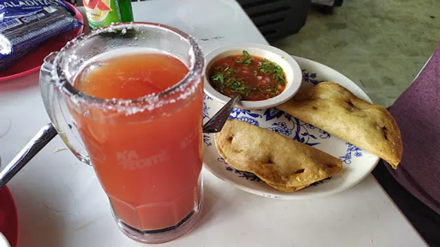 Antojitos Y Mariscos Fernandez
