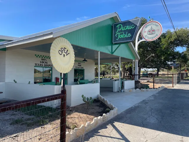Pontotoc Vineyard Picnic Table