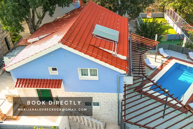 Villa SENA in Lovreć