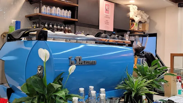 Wolf & Turtle Coffee @ Bukit Tunku