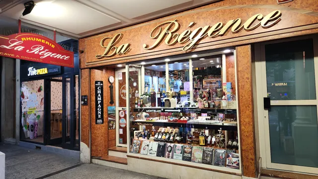 LA RÉGENCE Rhum Champagne Cigares Écriture