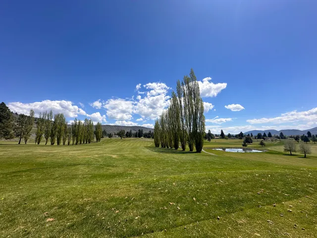 Shield Crest Golf Course