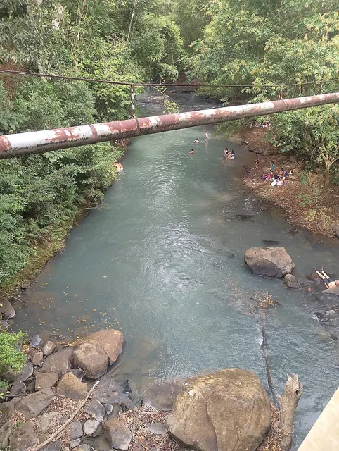 Puente sobre el río celeste