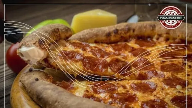 Pizza Industry Av de la Luz