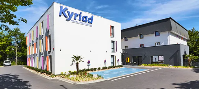 Kyriad Saint Quentin en Yvelines - Montigny