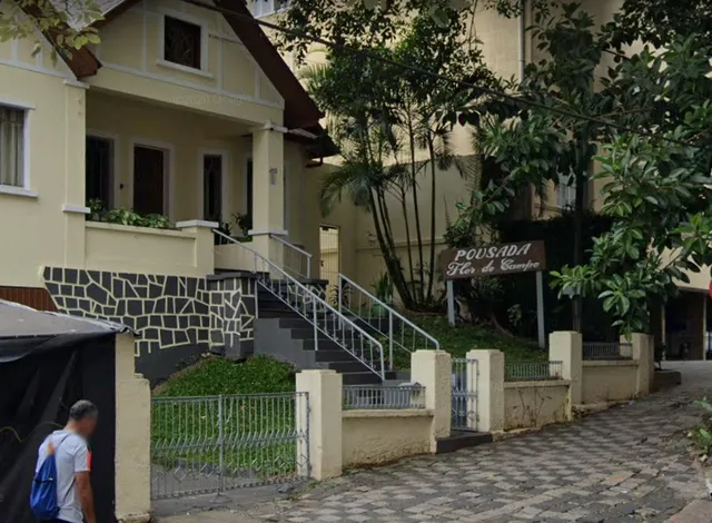 Pousada Flor do Campo