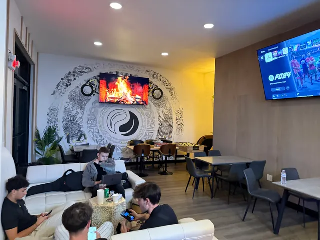 Cupcan Kava & Coffee Bar