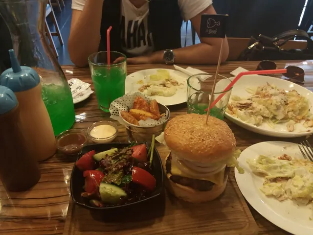 The Burger - Корпорация Бургеров