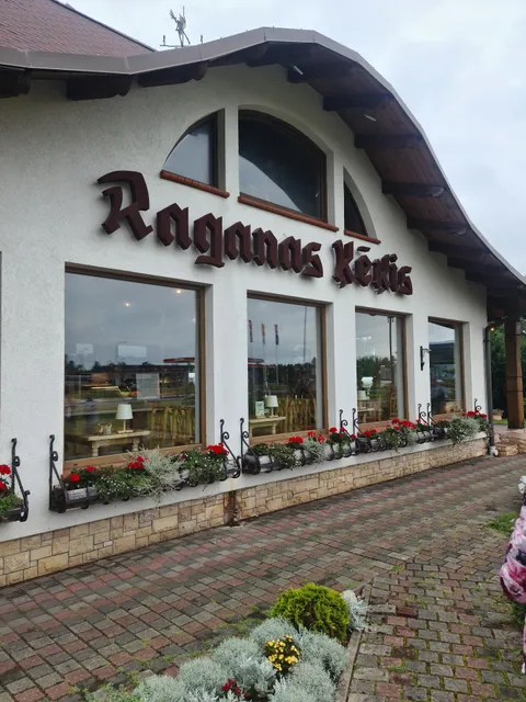 Raganas ķēķis bistro, restorāns, viesnīca