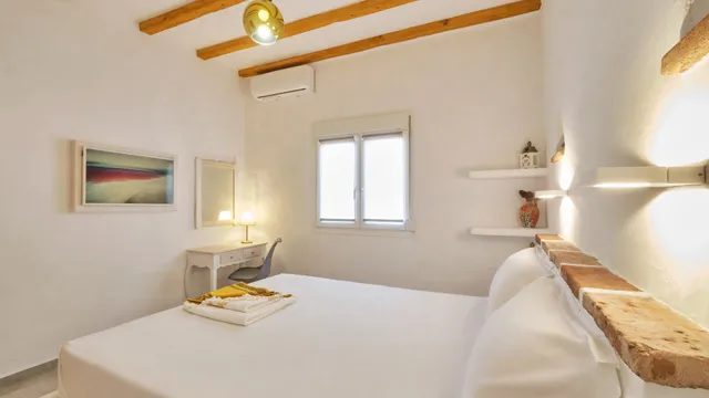 Eressian Lodgings | Skala Eressos
