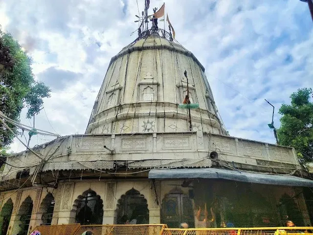 Kalkaji Mandir - Metro Station