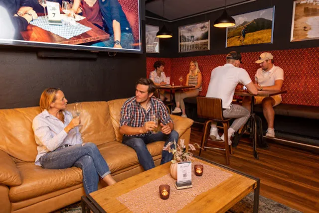 Peharz | Bar Lounge Kegelbahn