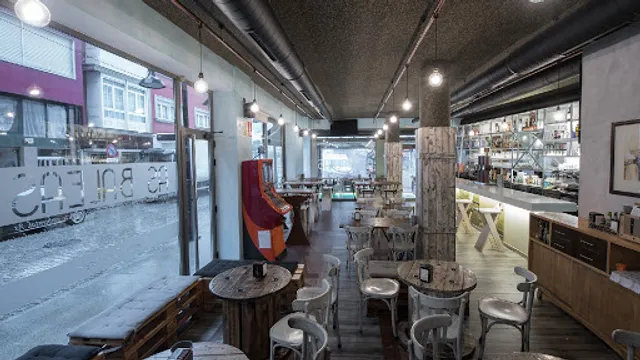 AS BALEAS Beer & Pizza