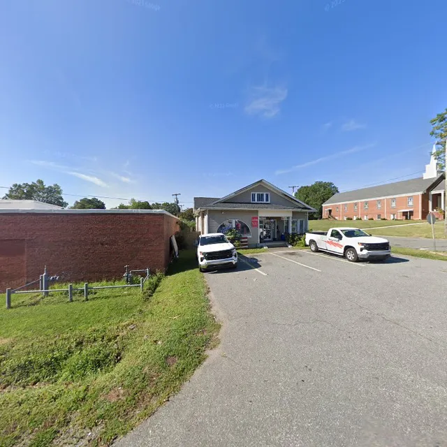 U-Haul Neighborhood Dealer