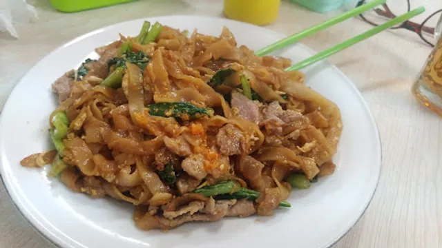 Kwetiau Sapi & Seafood Hayam wuruk 61 warung tinggi