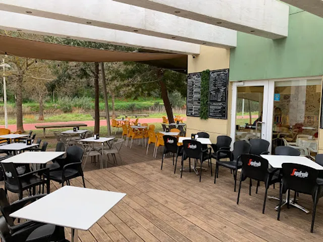 Chapim Cafetaria Lounge Bar