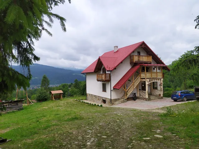 Sadyba "U Myronyaka Kolo Lisu"