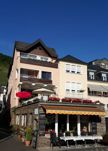 Pension Regina / Grafe House