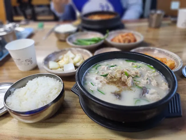 Donuri Dwaeji-gukbap