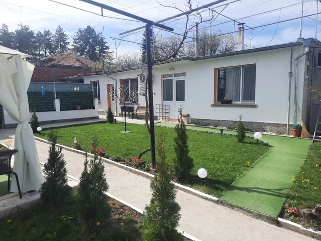 Къща за гости Rose & Water Роза & Вода