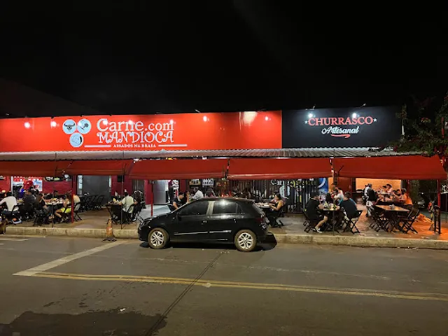 Carne com Mandioca / Churrasco Raiz