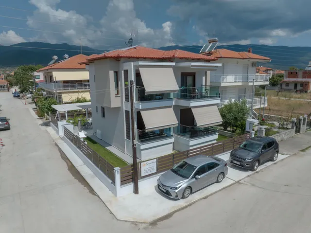 Sunshine Rooms & Suites