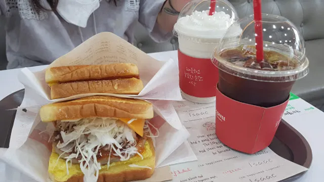 이삭토스트 천안신방통정점