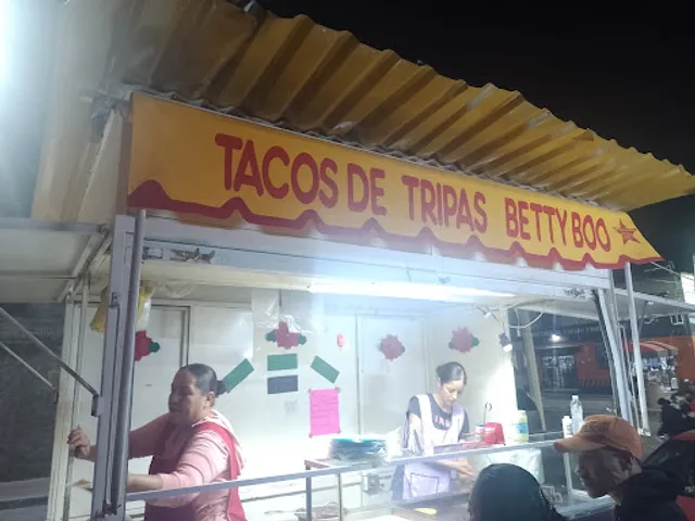 TACOS DE TRIPAS BETTYBOO