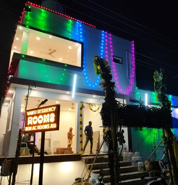 Hotel Vamsi Residency