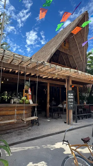 Tulum Beach - Tunich Jungle Brunch (Potheads)