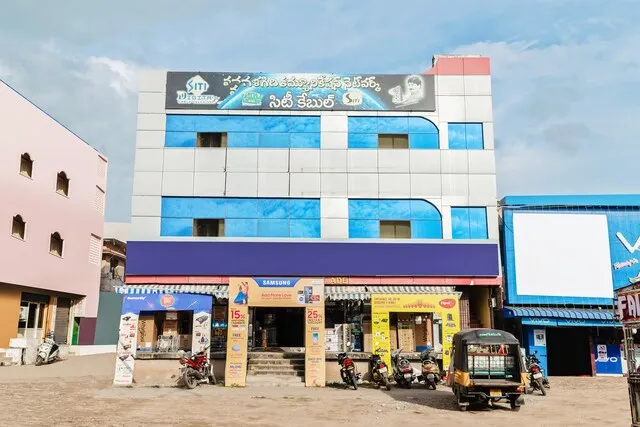 OYO Flagship 62902 Capital Residency