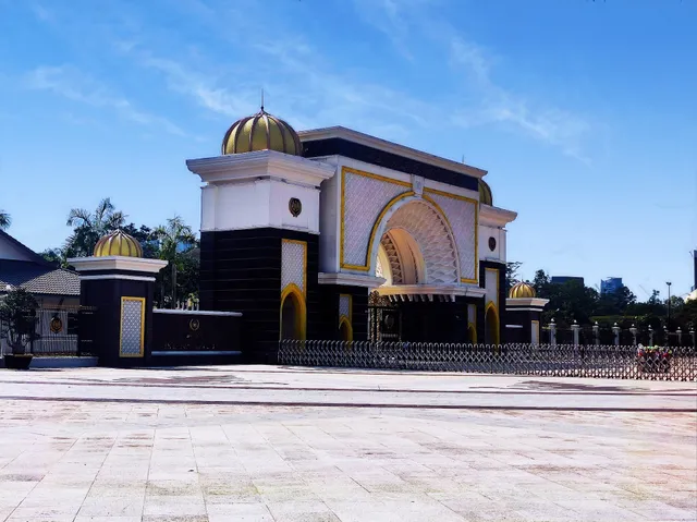 National Palace Photo Point