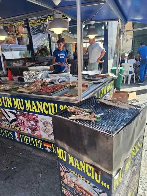 Bancarella Del Polpottavio