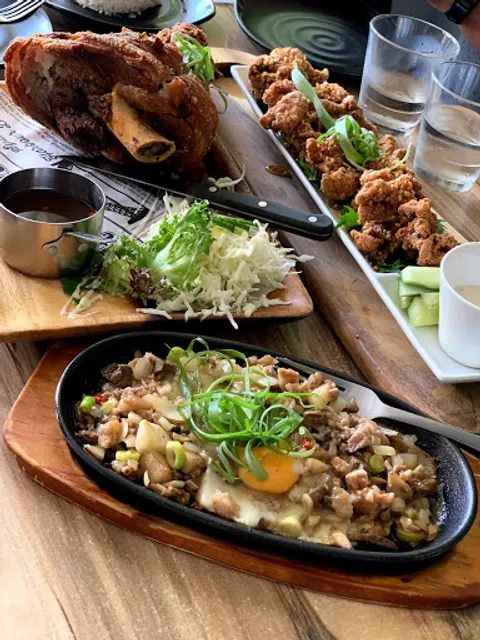 Kubo's Bar And Grill