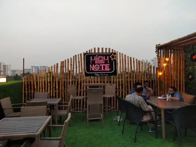 BREEZE The Sky Lounge (Private Space Available for Ceremonies)